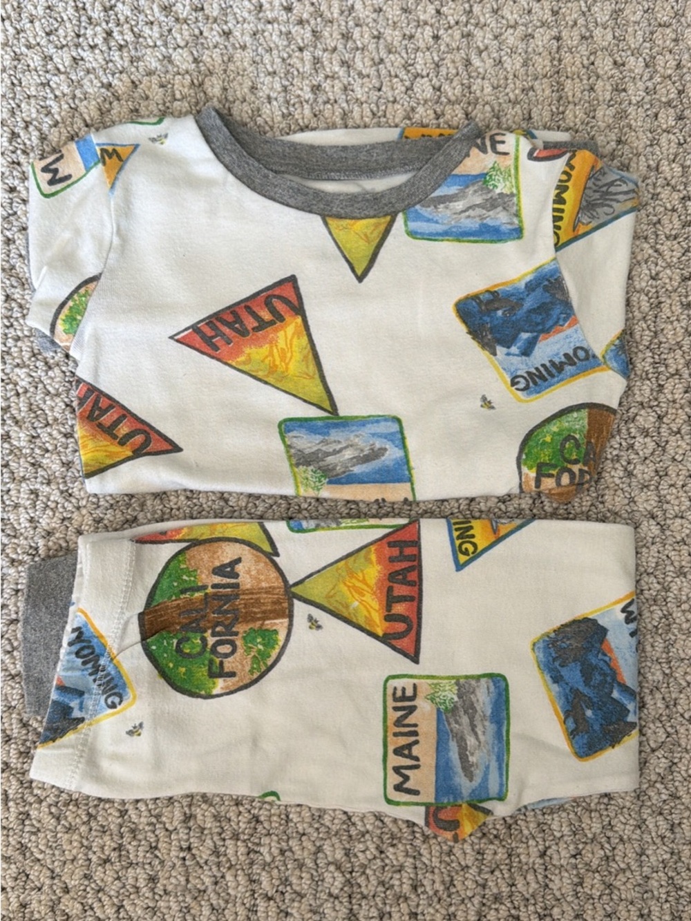 Burt’s Bees Long Sleeve Pajamas (5T)